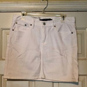 White denim skirt